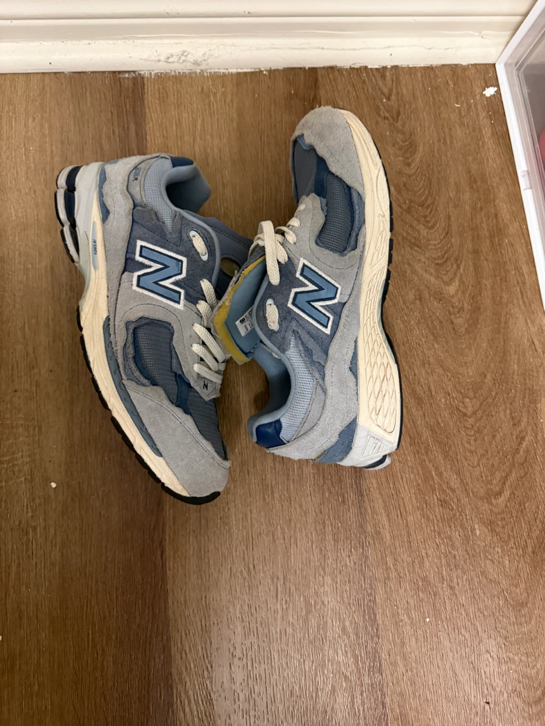 New Balance 2002RDI Sneakers - Size 9.5 - photo 2