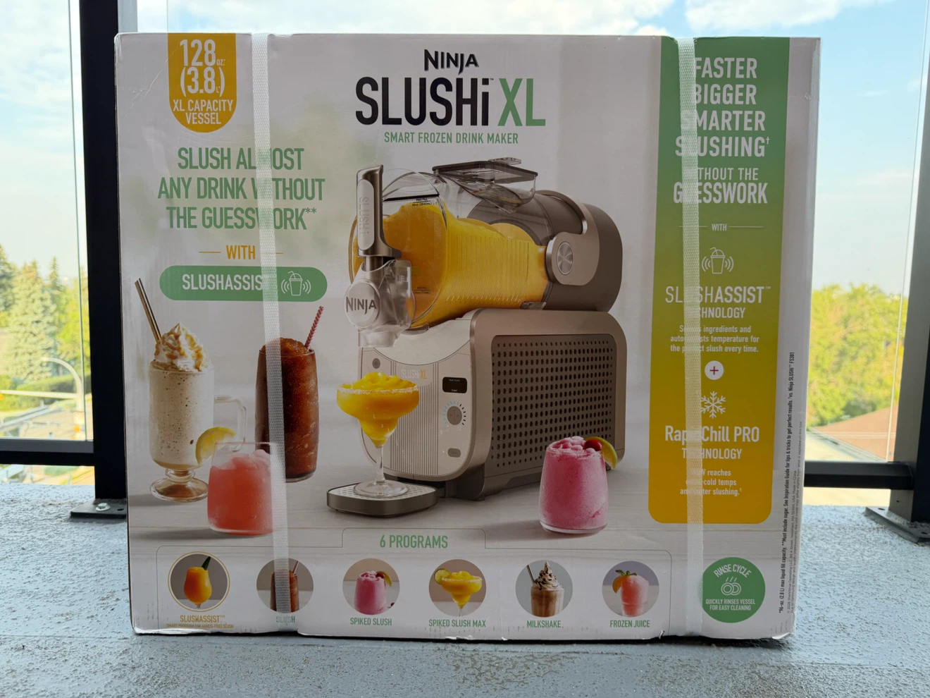 Ninja Slushi XL Smart Frozen Drink Maker BNIB