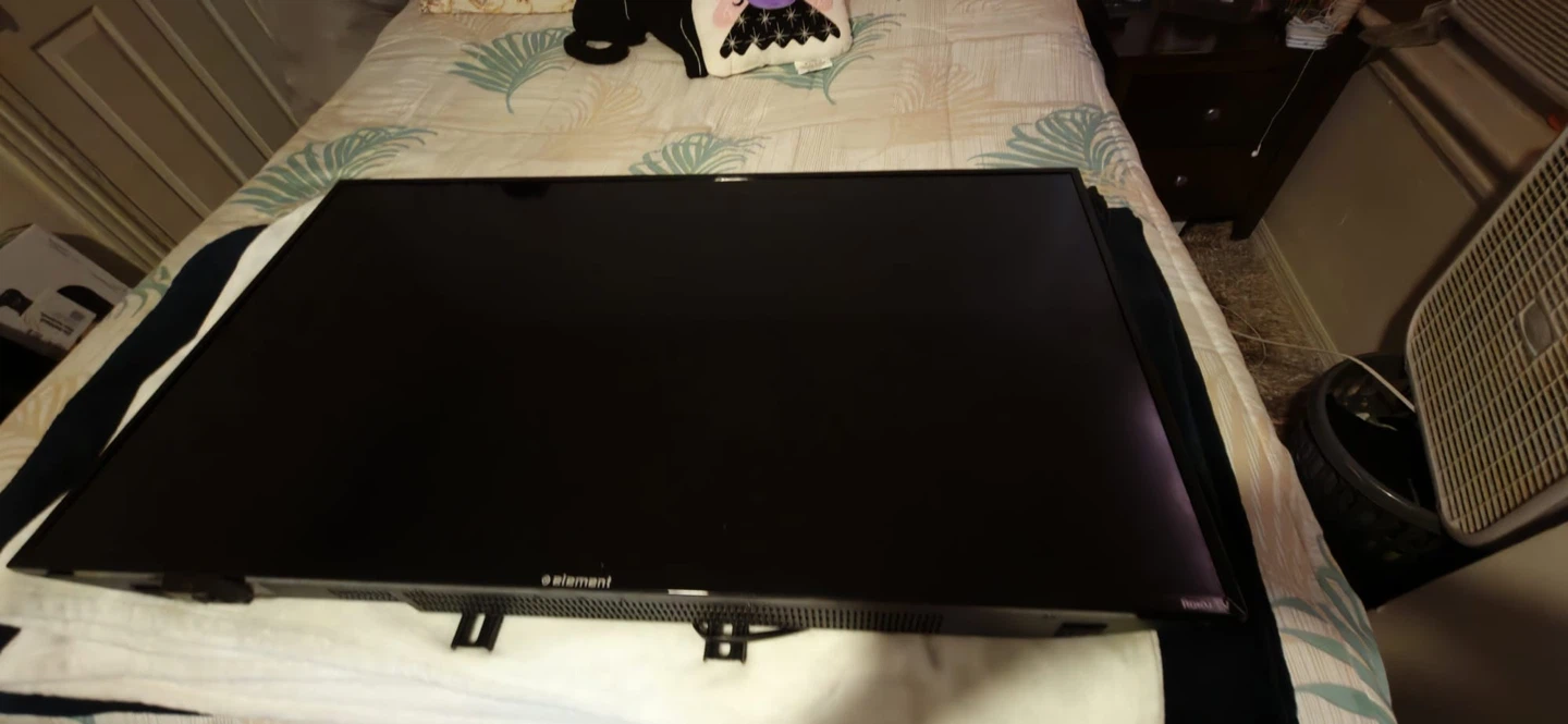 Element Roku TV - photo 3