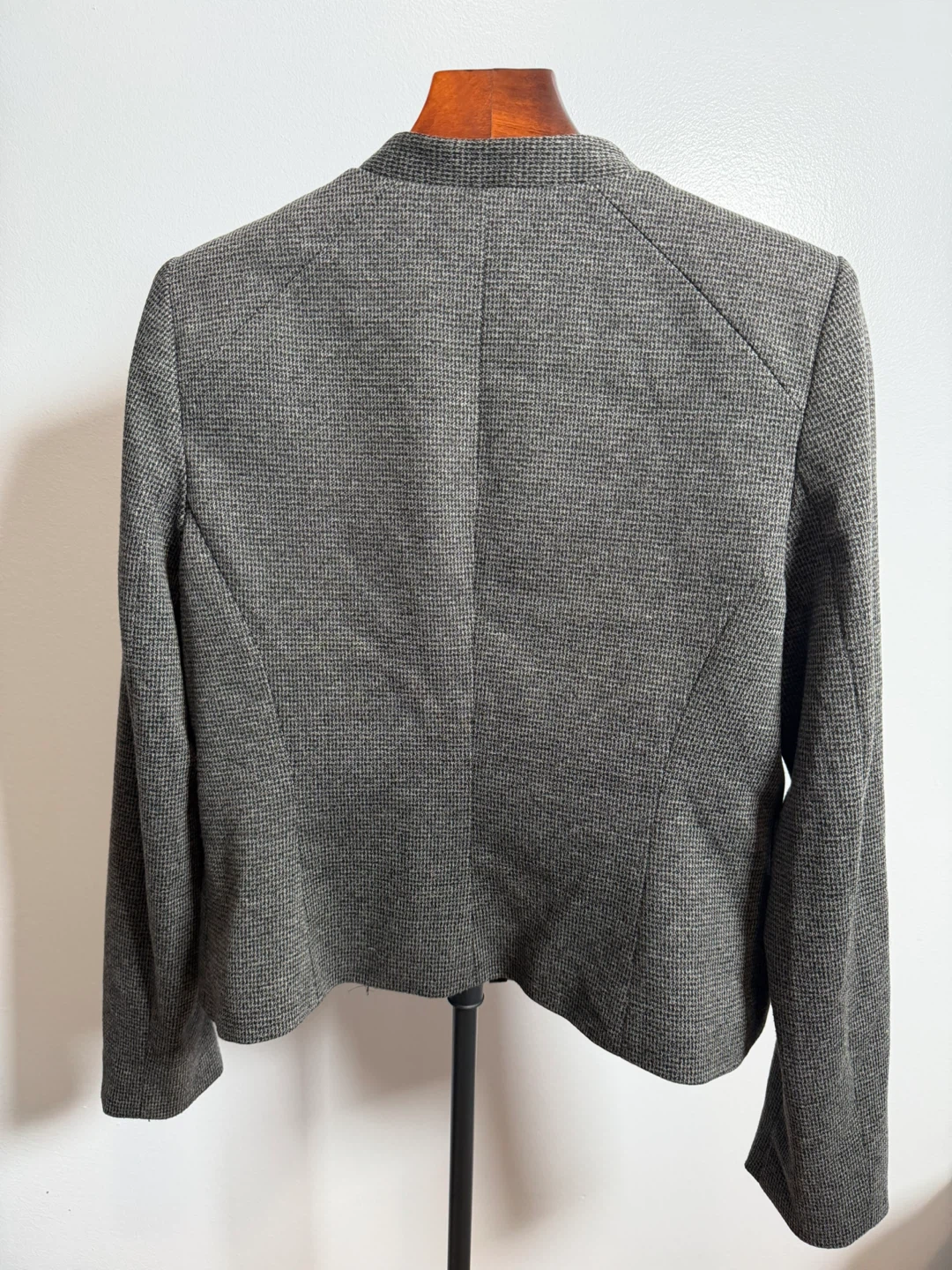 Tommy Hilfiger Women's Grey Houndstooth Bomber Jacket Size 8 - photo 2