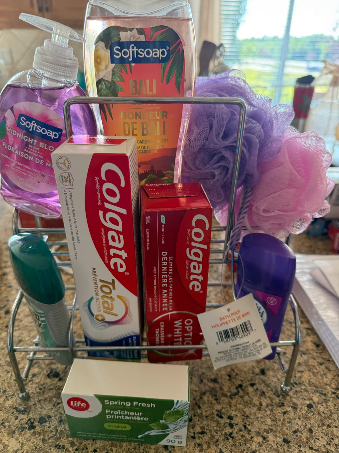 Softsoap, Colgate & Vichy Bath & Personal Care Set - photo 2