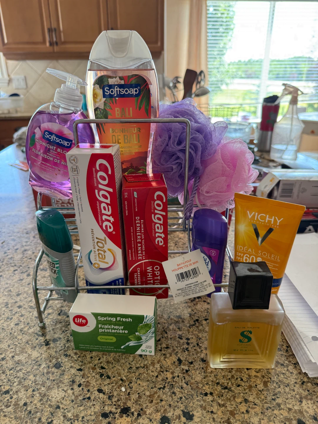 Softsoap, Colgate & Vichy Bath & Personal Care Set - photo 3