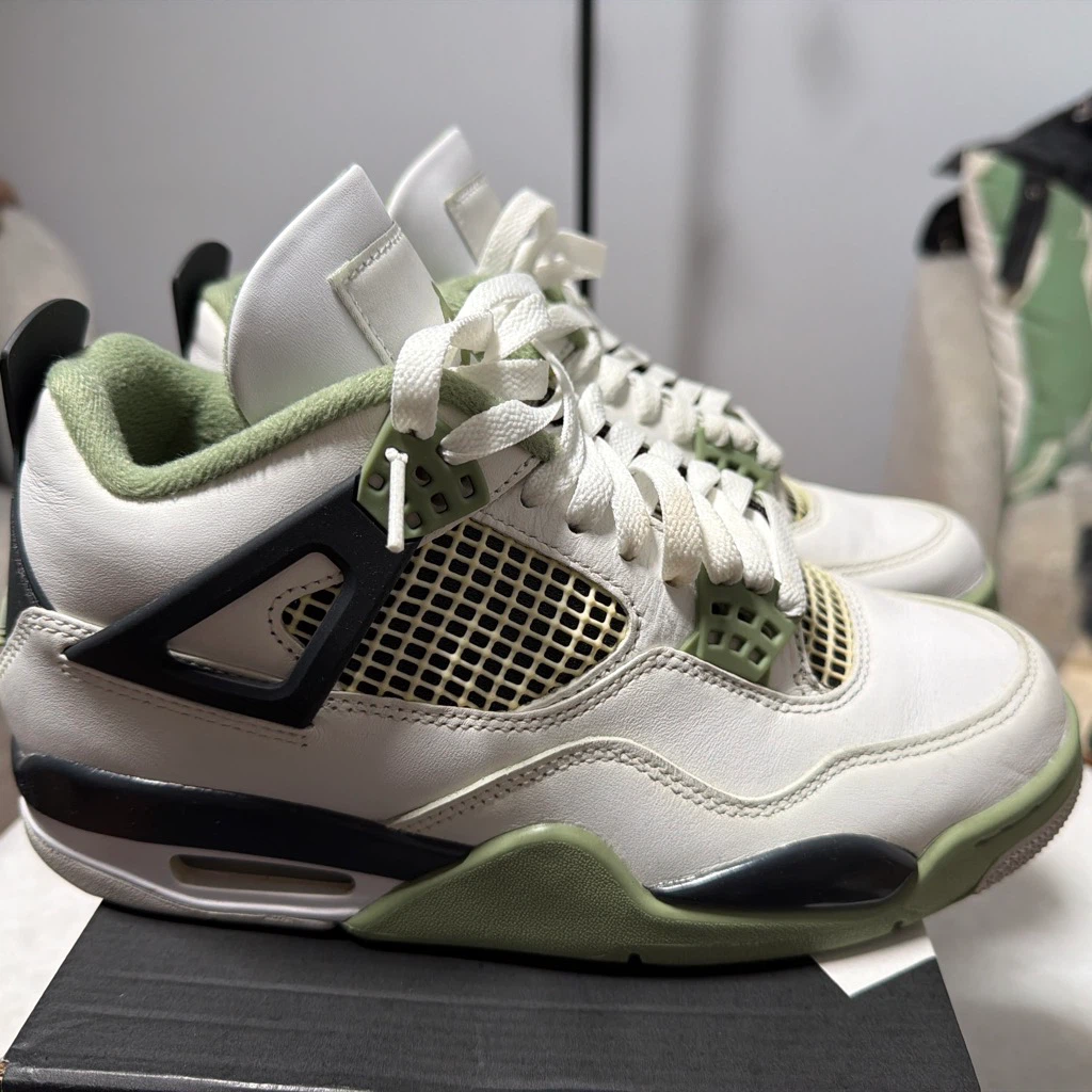 Air Jordan 4 Retro Seafoam women’s size 8.5 - photo 4