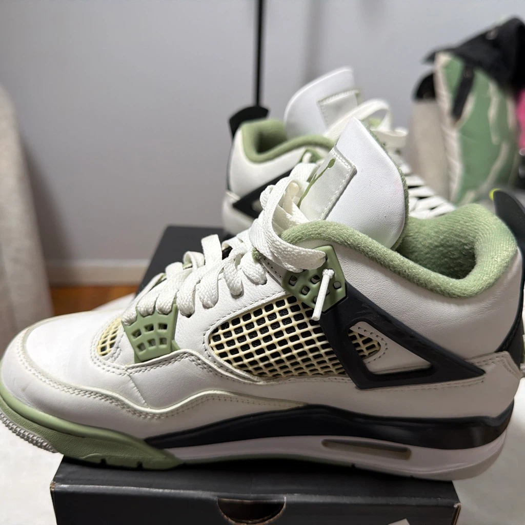 Air Jordan 4 Retro Seafoam women’s size 8.5 - photo 5