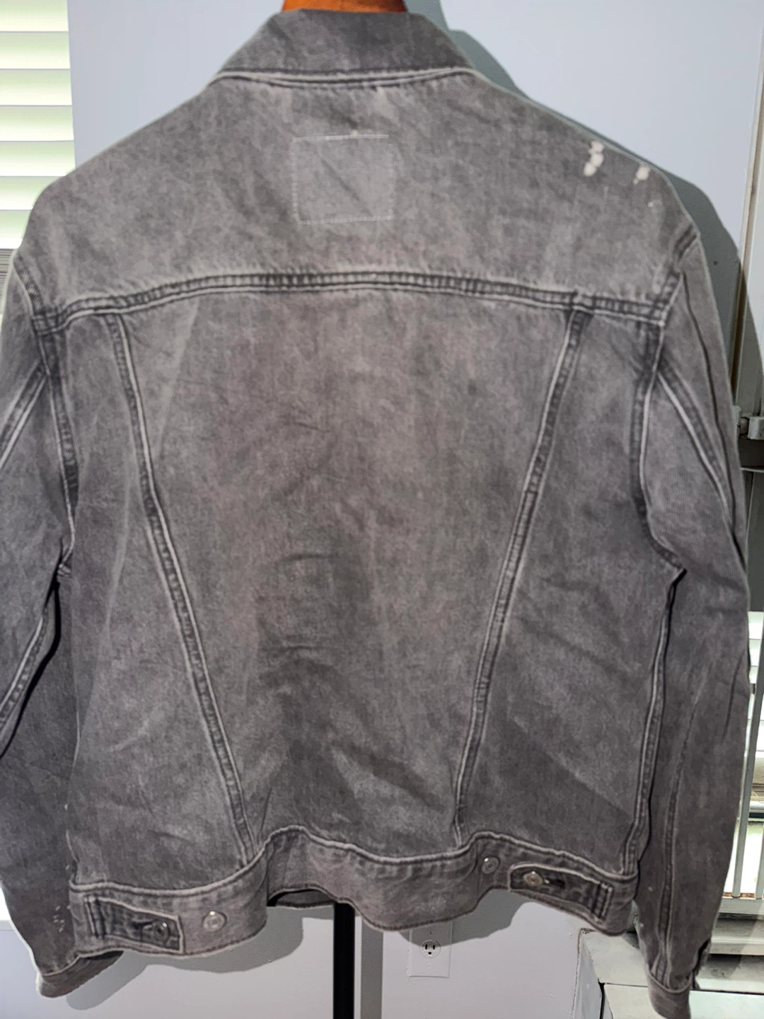 Levi's Gray Washed Denim Trucker Jacket with White Splatter - photo 5