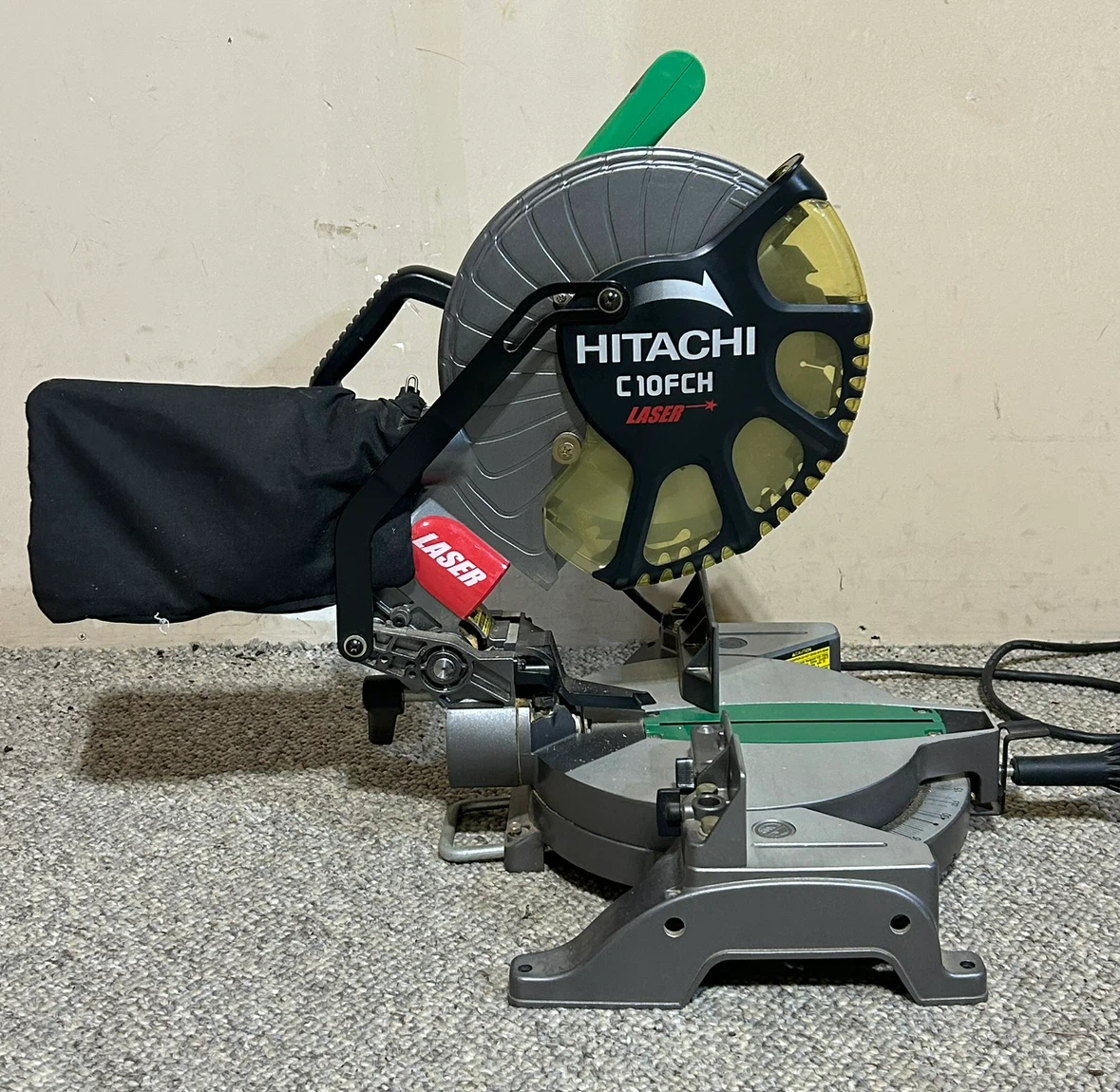 Hitachi C10FCH Compound Miter Saw with Laser Guide - photo 3