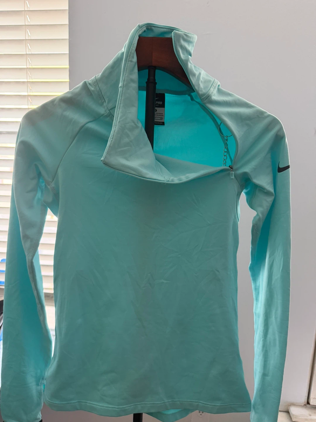 Nike Pro Dri-Fit Long Sleeve Top size small NWT - photo 4
