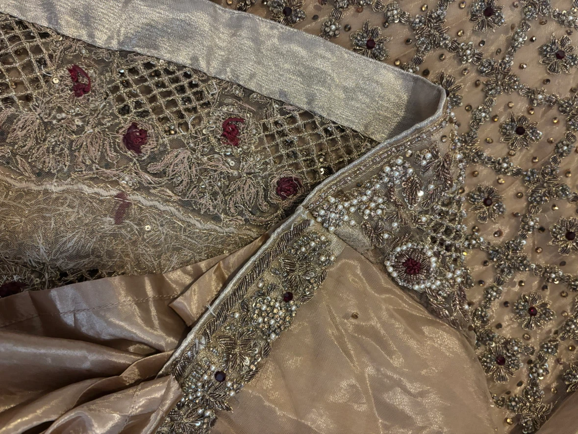 Embellished Kameez Shalwar - photo 4