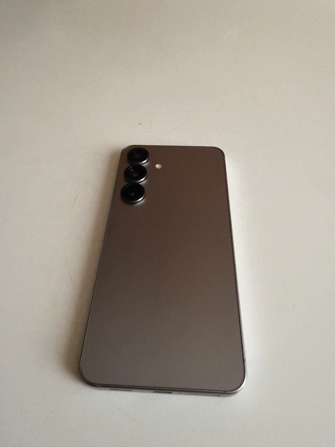 Samsung Galaxy S25 Smartphone