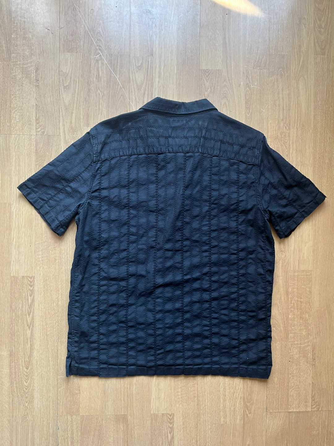 GAP Black Short Sleeve Button-Up Shirt - Men’s Large - photo 2