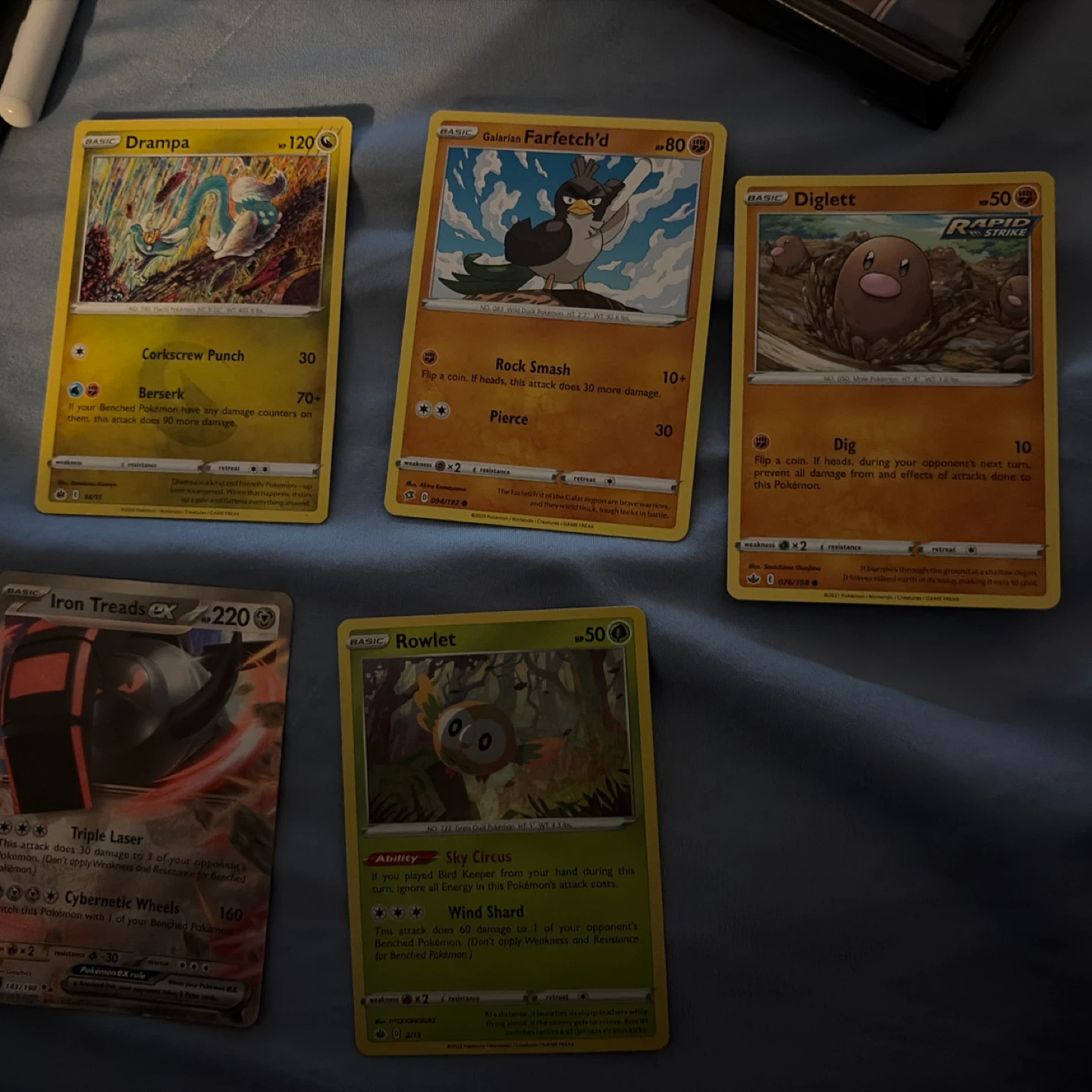 Pokemon Platinum Rising Rivals Trading Card Game Booster Box - photo 2