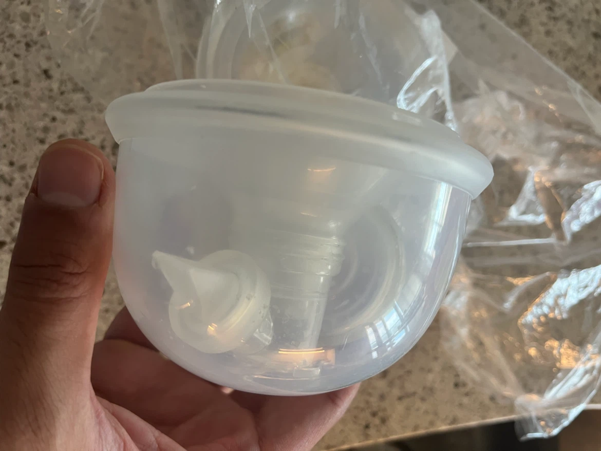 Momcozy S12 Pro-V Hands-free Double Breast Pumps - photo 2