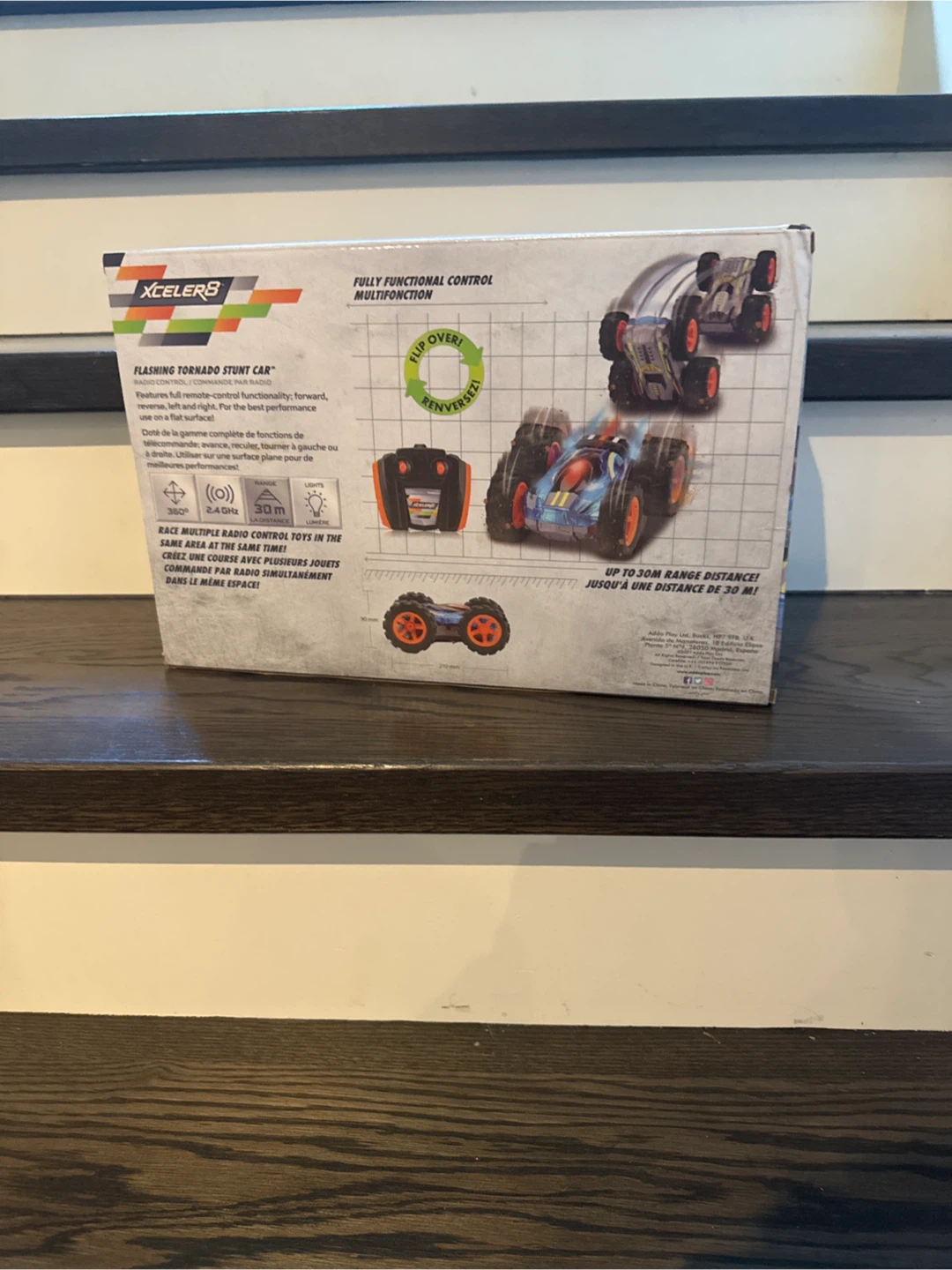 XCELER8 Flashing Tornado Stunt Car - photo 2