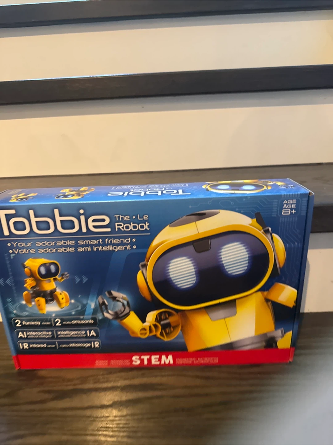 Tobbie The Le Robot STEM Toy