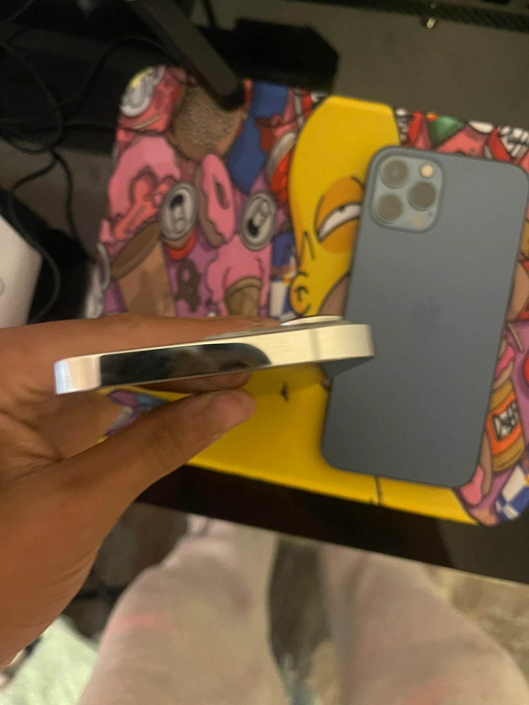 Apple iPhone 13 Pro and 12 pro - photo 3