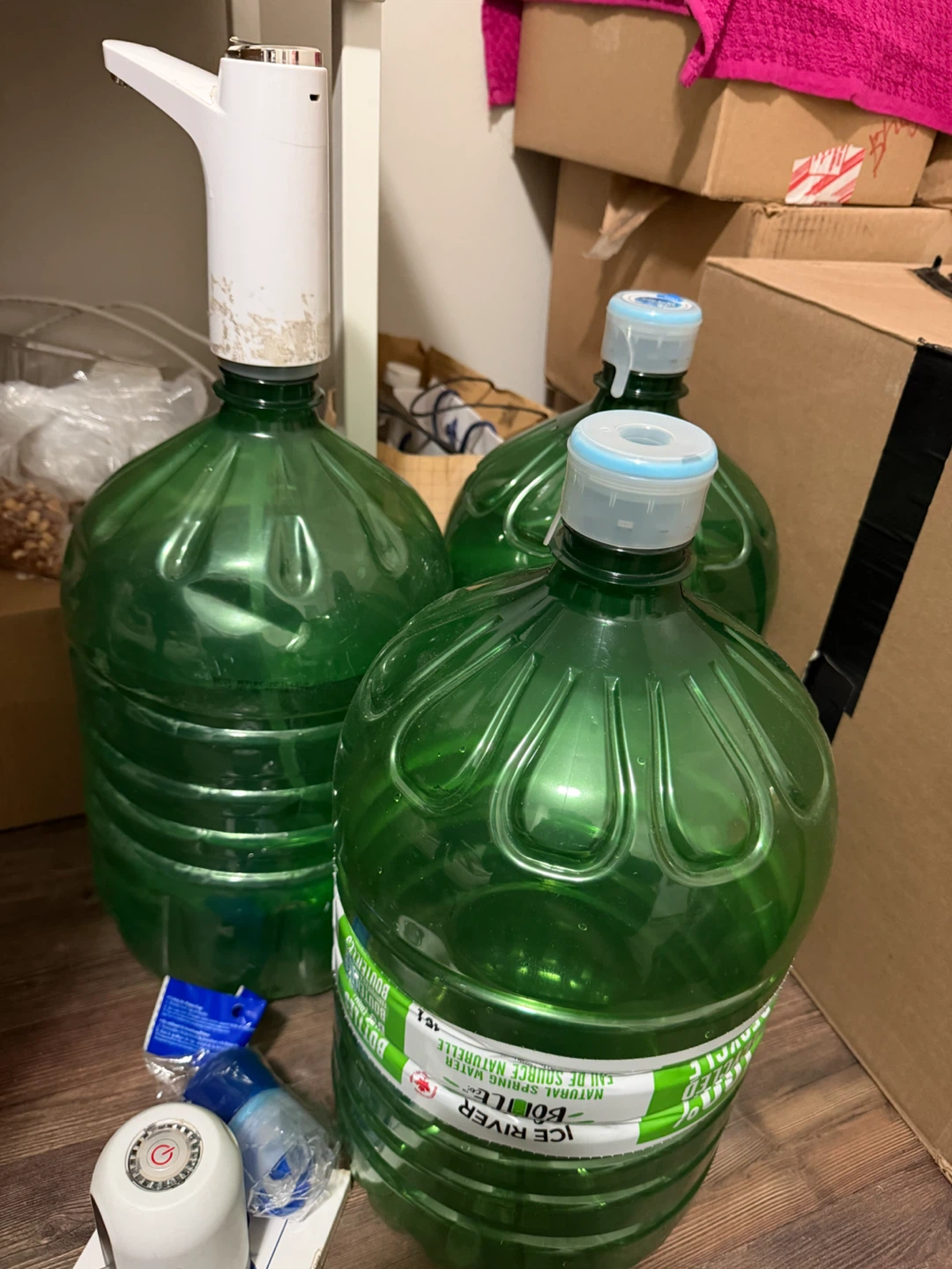 Water Bottles with Water Dispenser Pumps - photo 2
