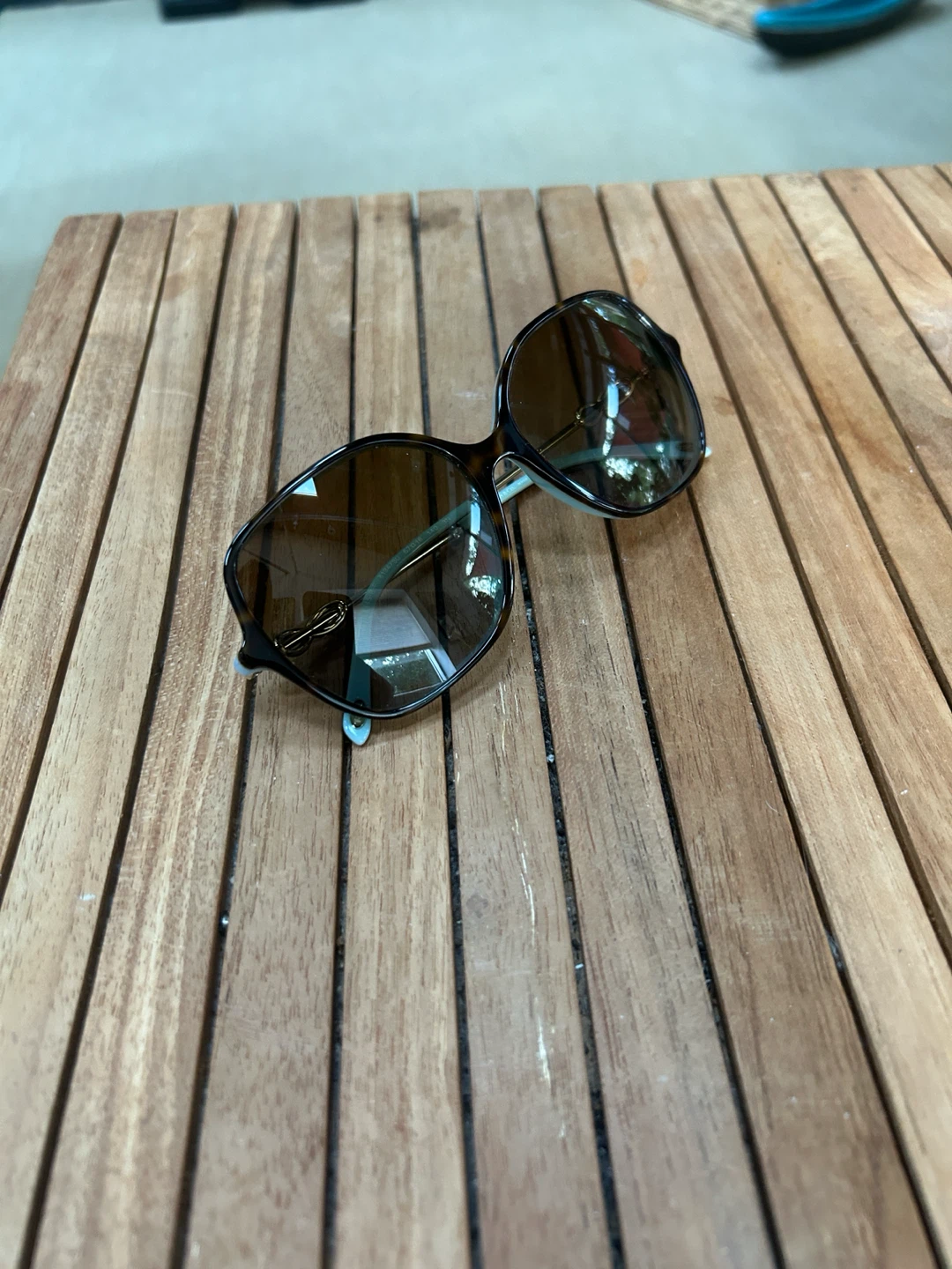 Tiffany & Co Sunglasses - Tiffany Blue Case + Cloth Included - photo 3