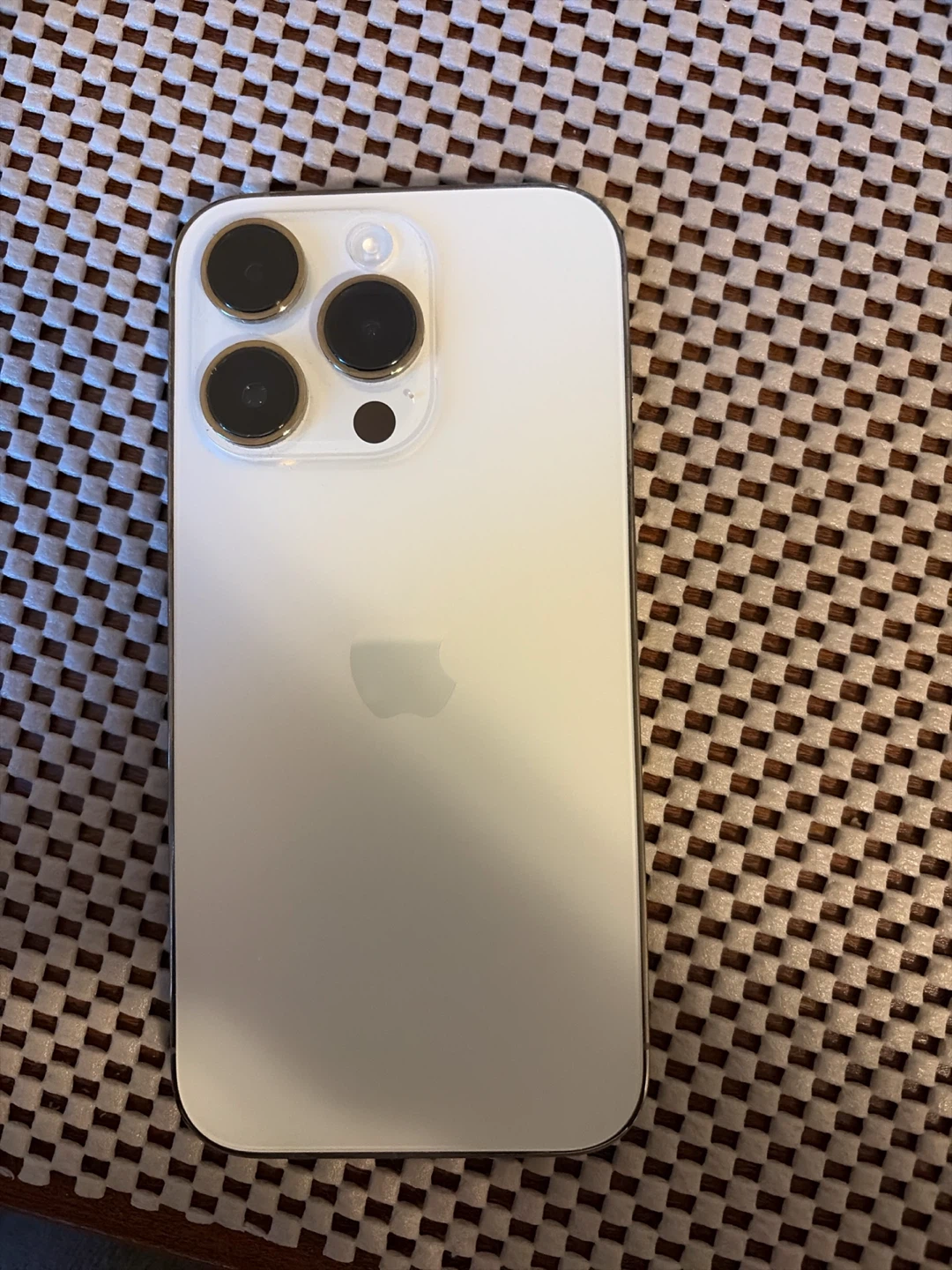 Apple iPhone 14 pro