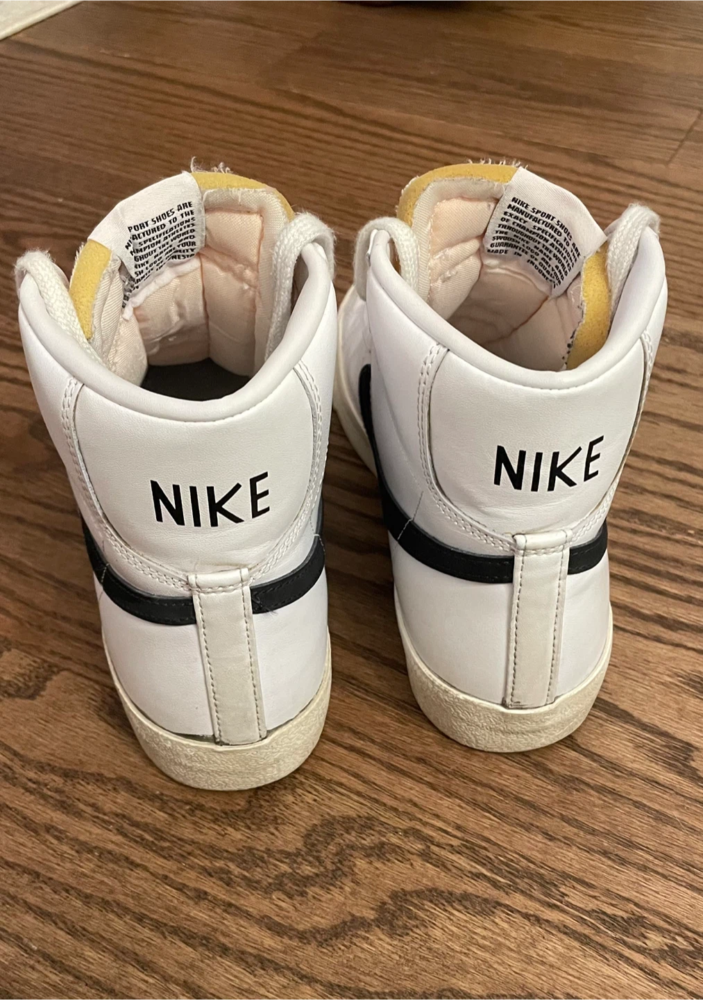 Women’s Nike Blazers sz. 8.5 - photo 3