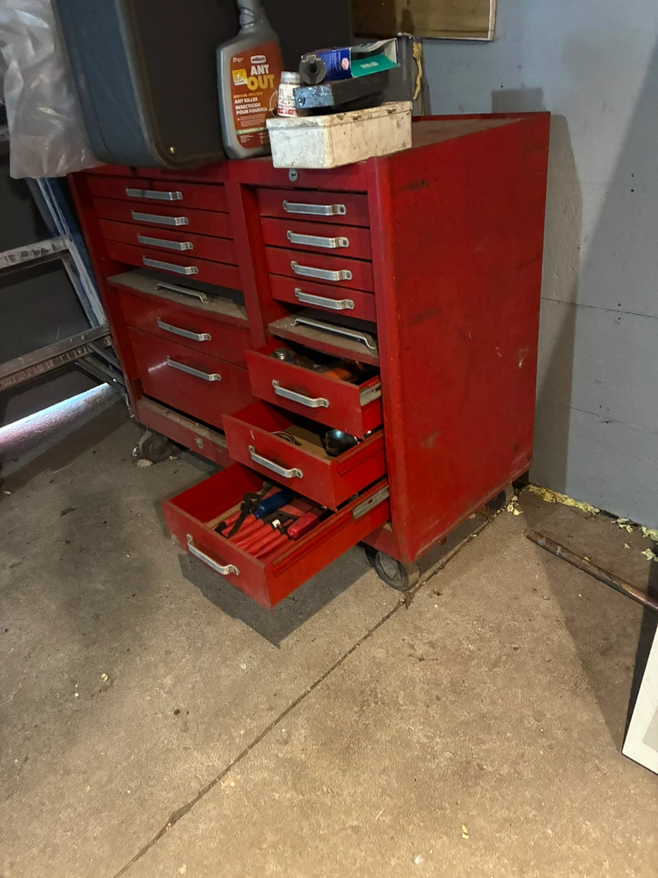 Beach Industries Red Tool Chest