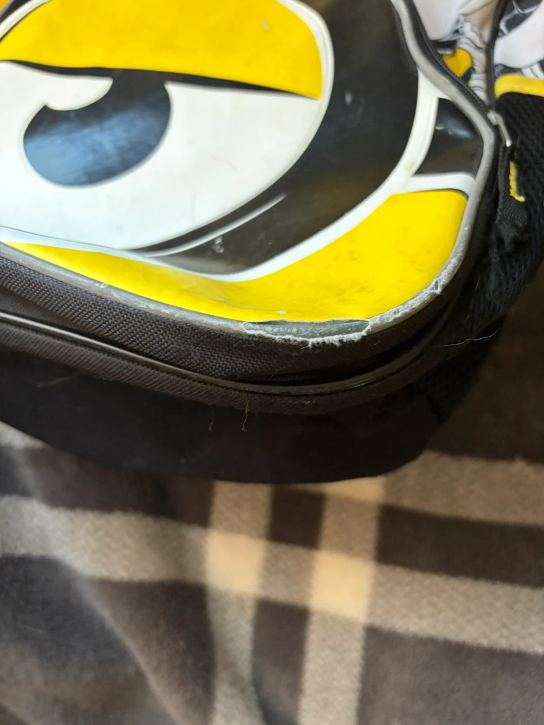 Despicable Me Minions Backpack - SEE PICS - photo 5