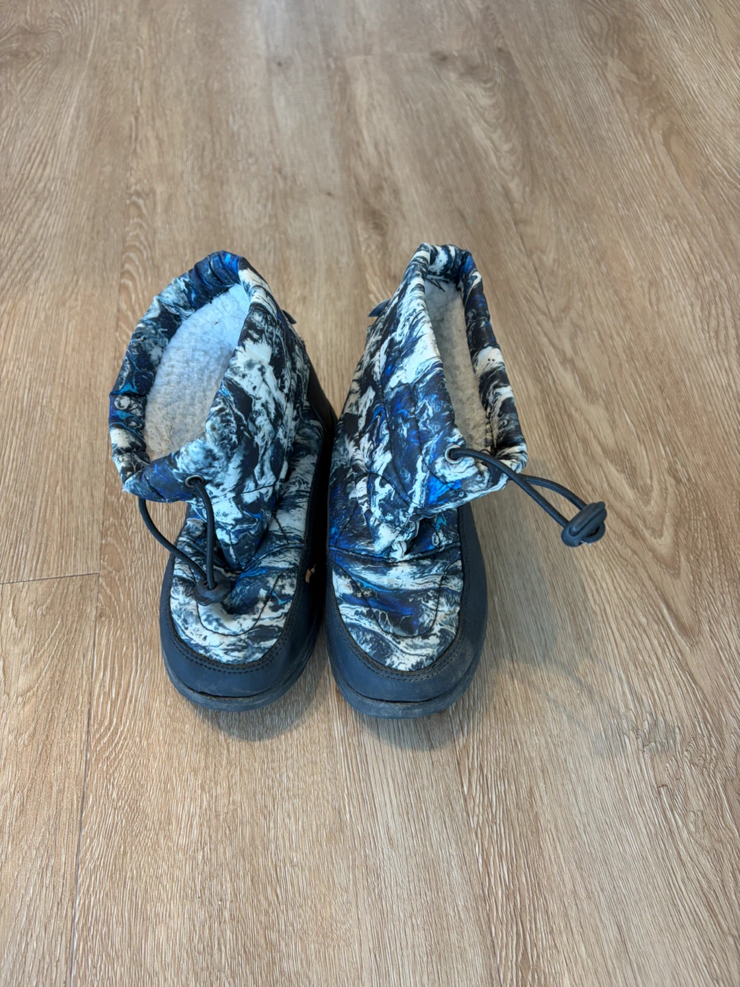 Kids' Printed Snow Boots and gloves - photo 3