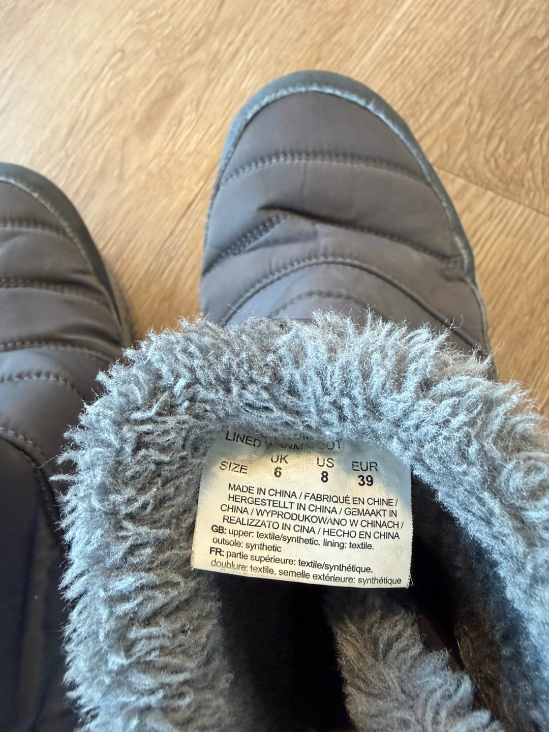 Women's snow boots