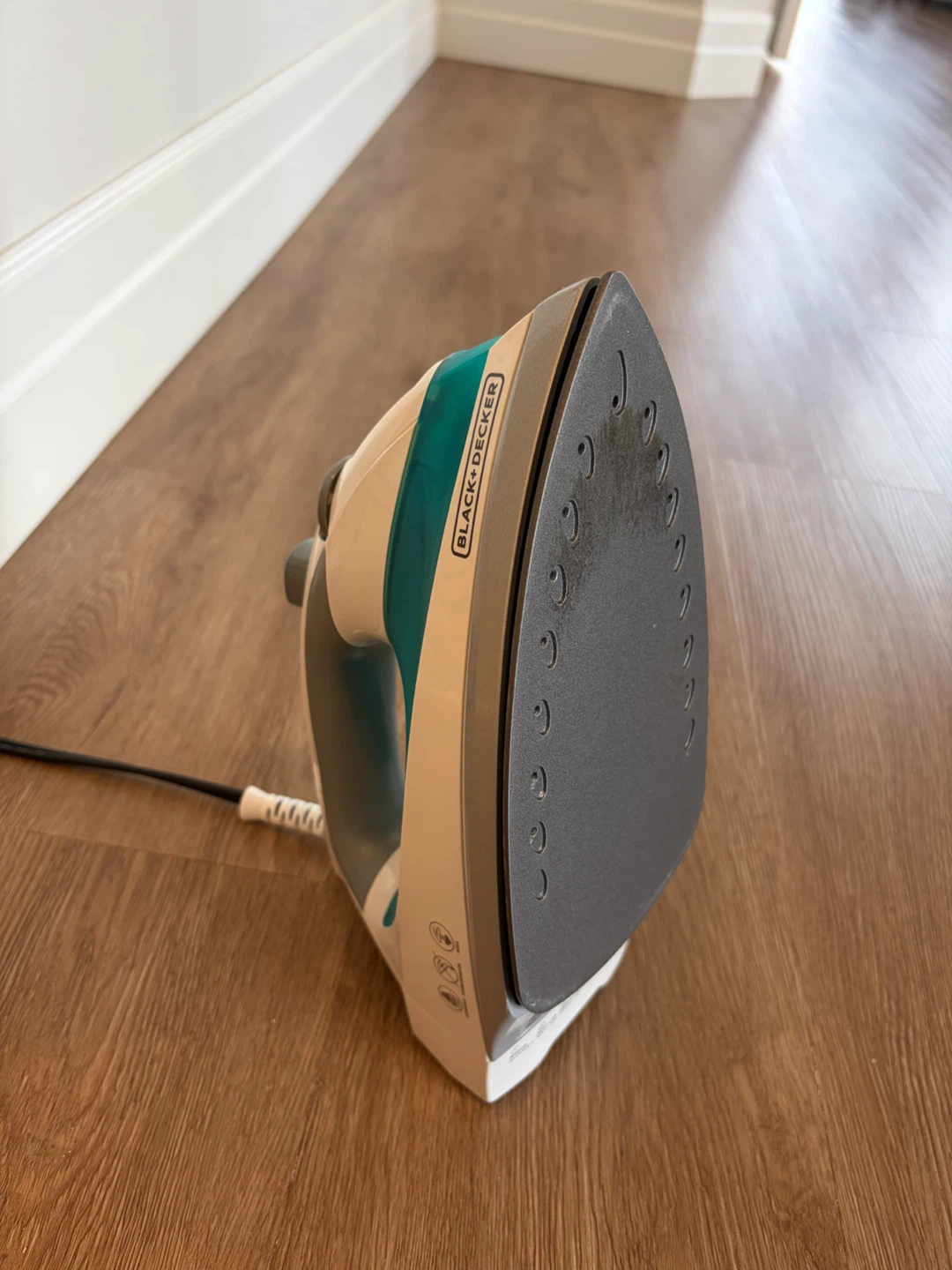 Steam Iron and ironing board - photo 3
