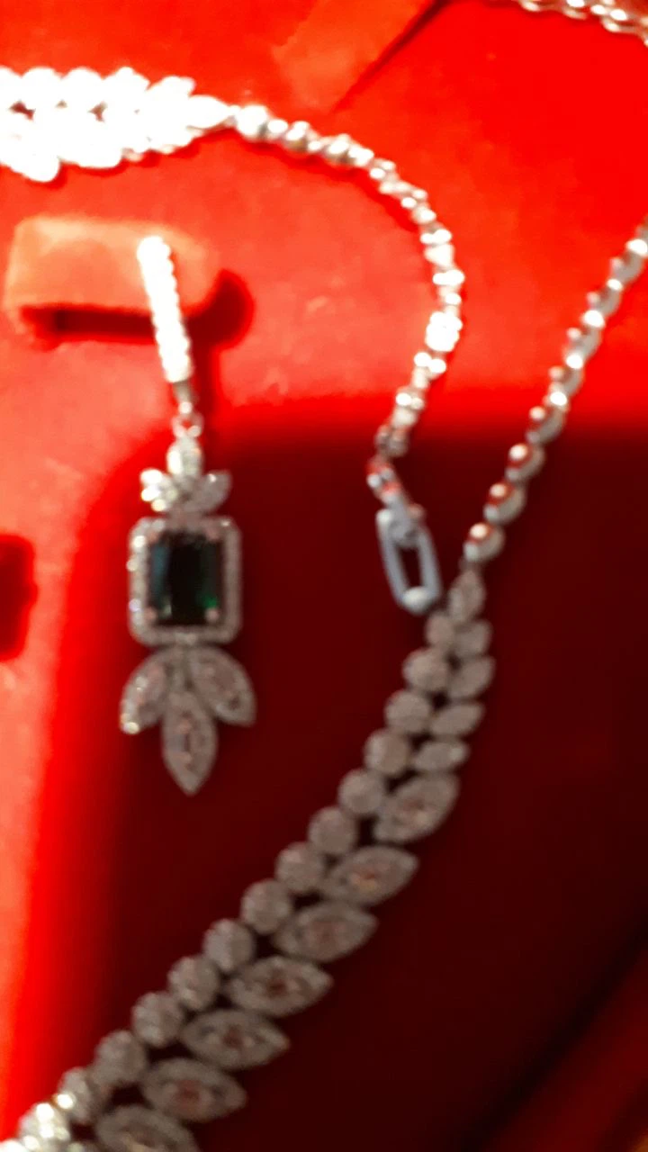Brand new sterling silver Set with Emeralds and Rhinestones-925 - photo 3