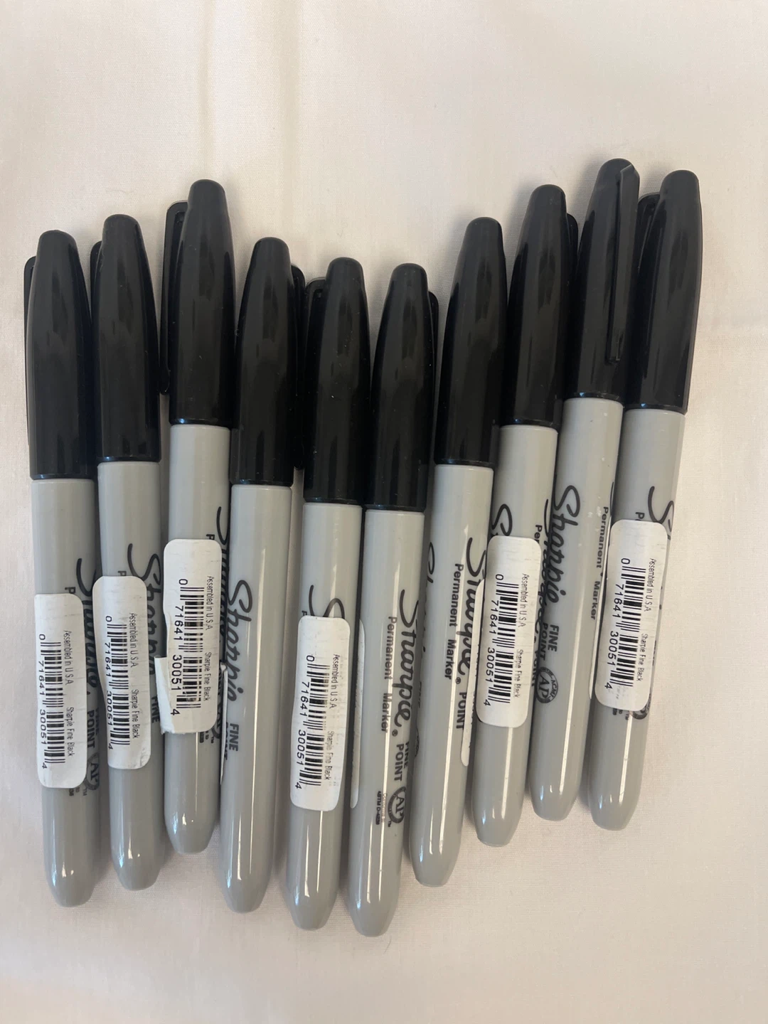Sharpie Fine Point Permanent Markers (12-Pack)