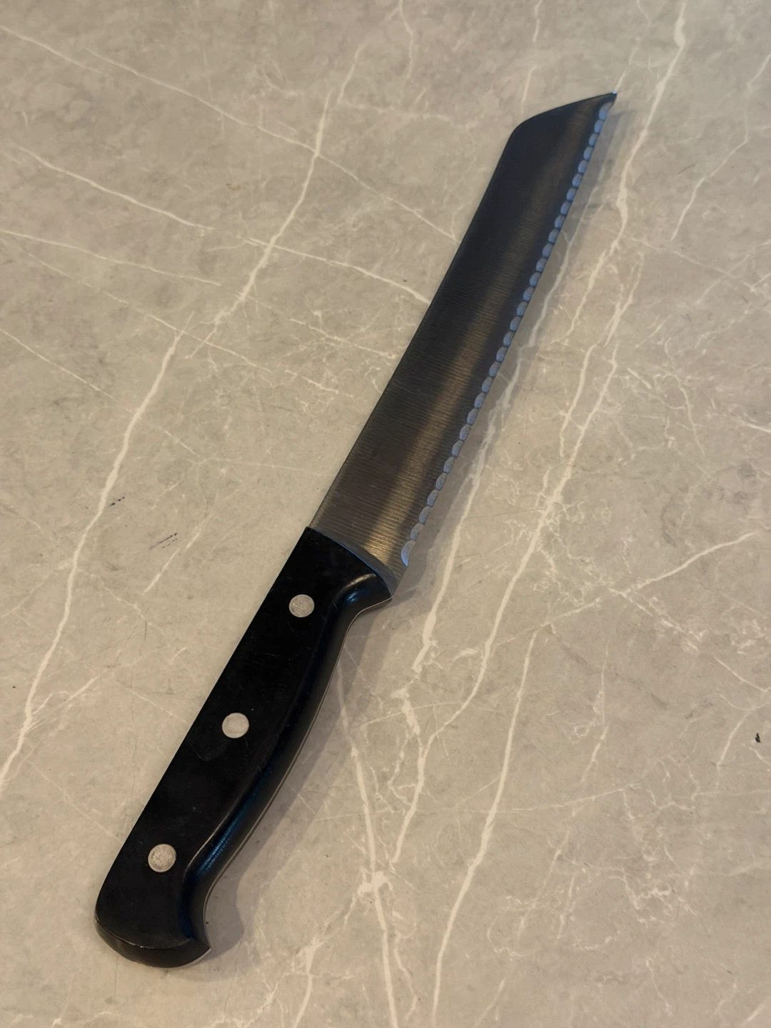 J.A. Henckels 8” Pro Bread Knife