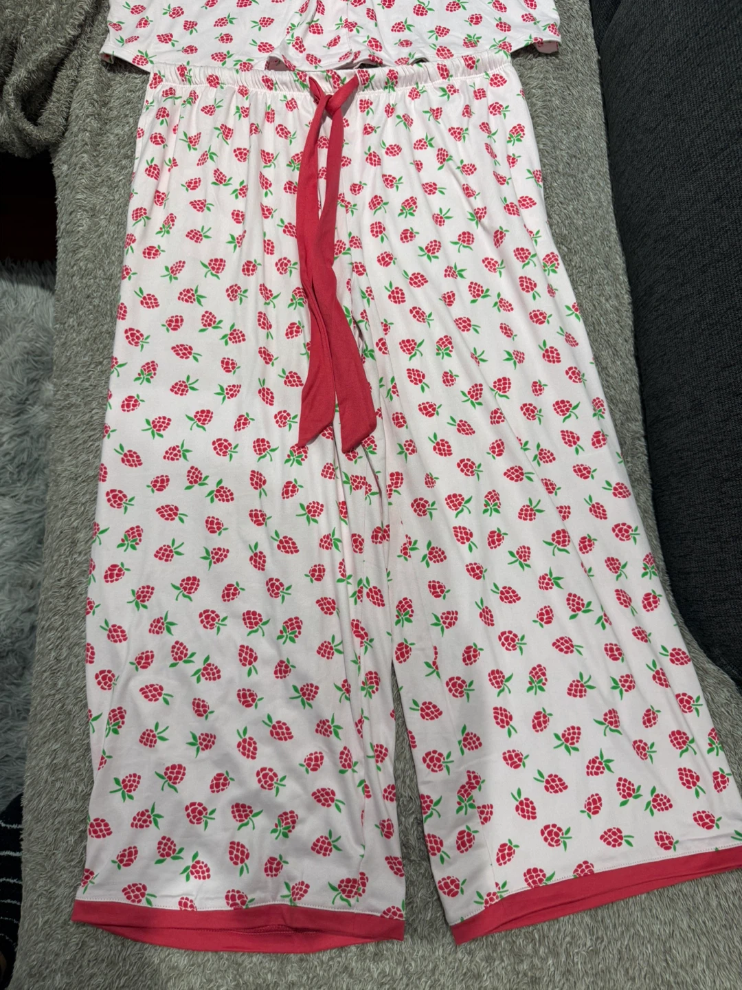 Kate Spade Raspberry Pajama Set - photo 2