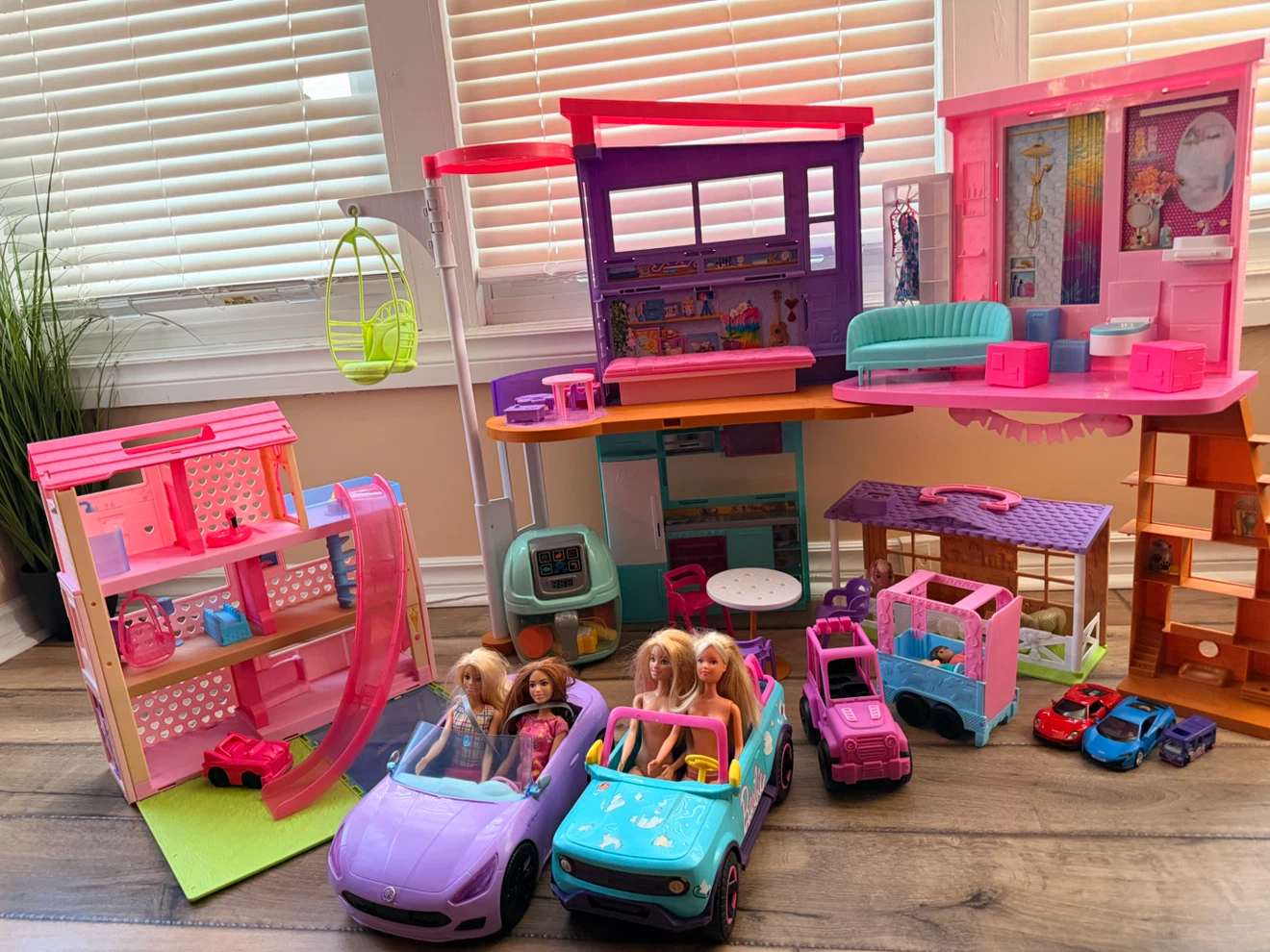 Barbie Dollhouse Dreamhouse Playset with Accessories
