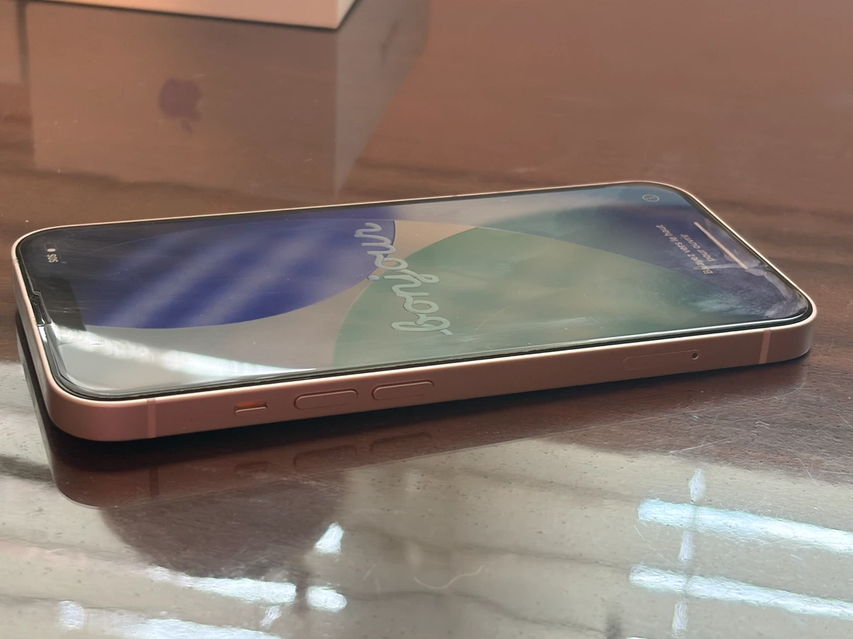 Apple iPhone 13 128GB Light Pink - photo 2