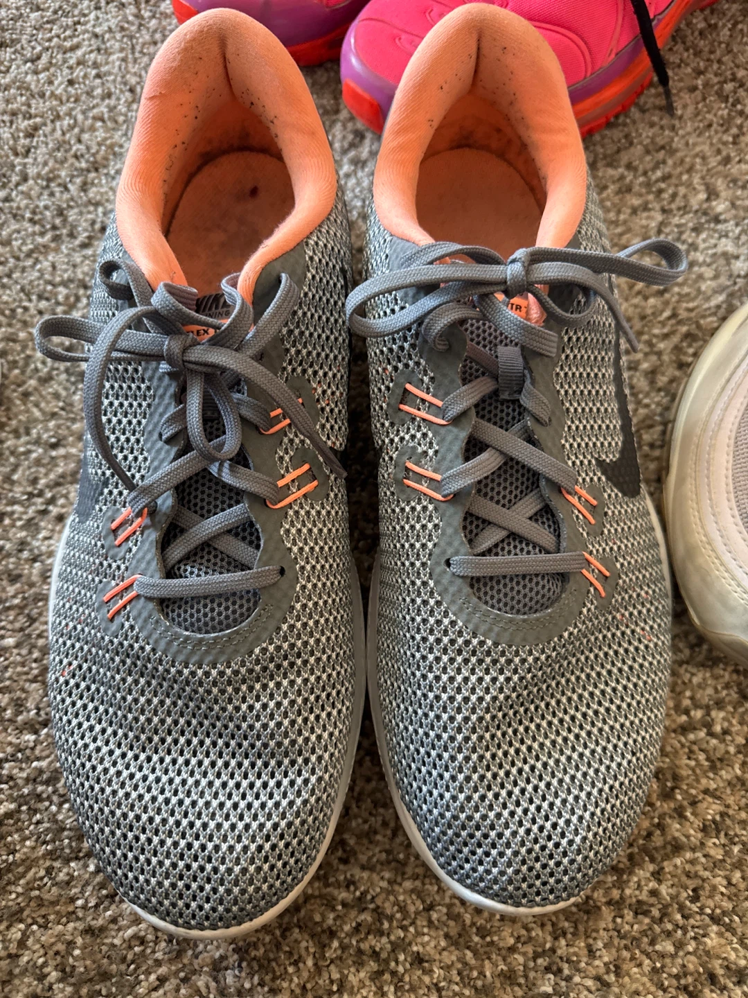 Nike Flex Experience RN 8 Grey Running Shoes