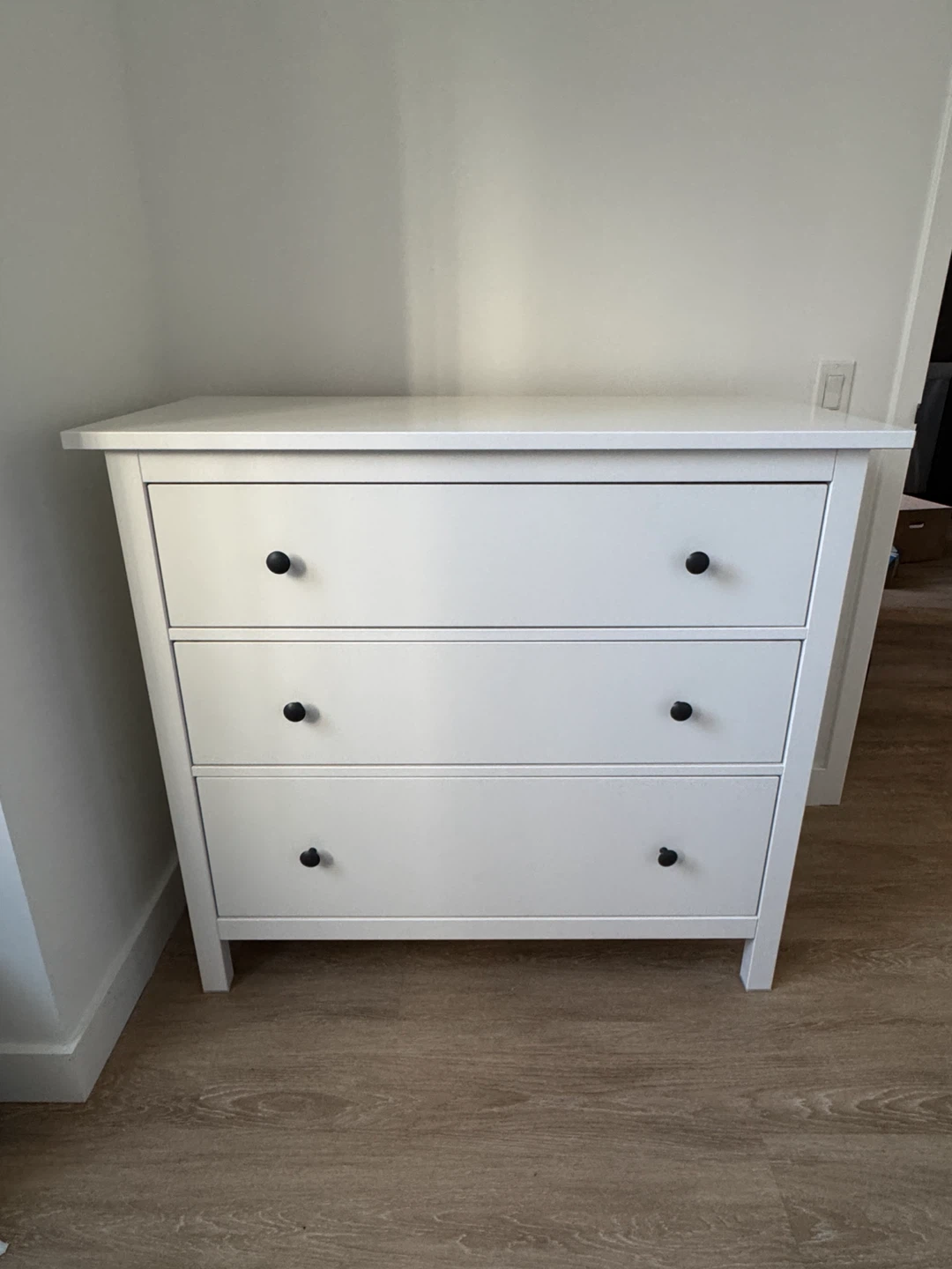 White 3-Drawer Dresser