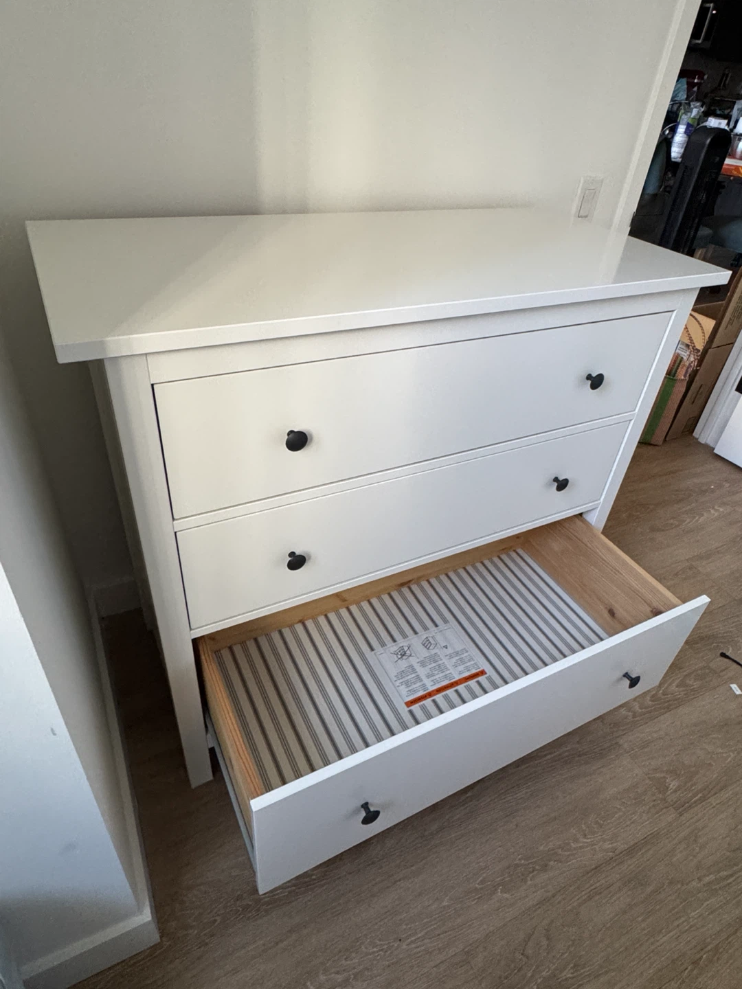 White 3-Drawer Dresser - photo 4
