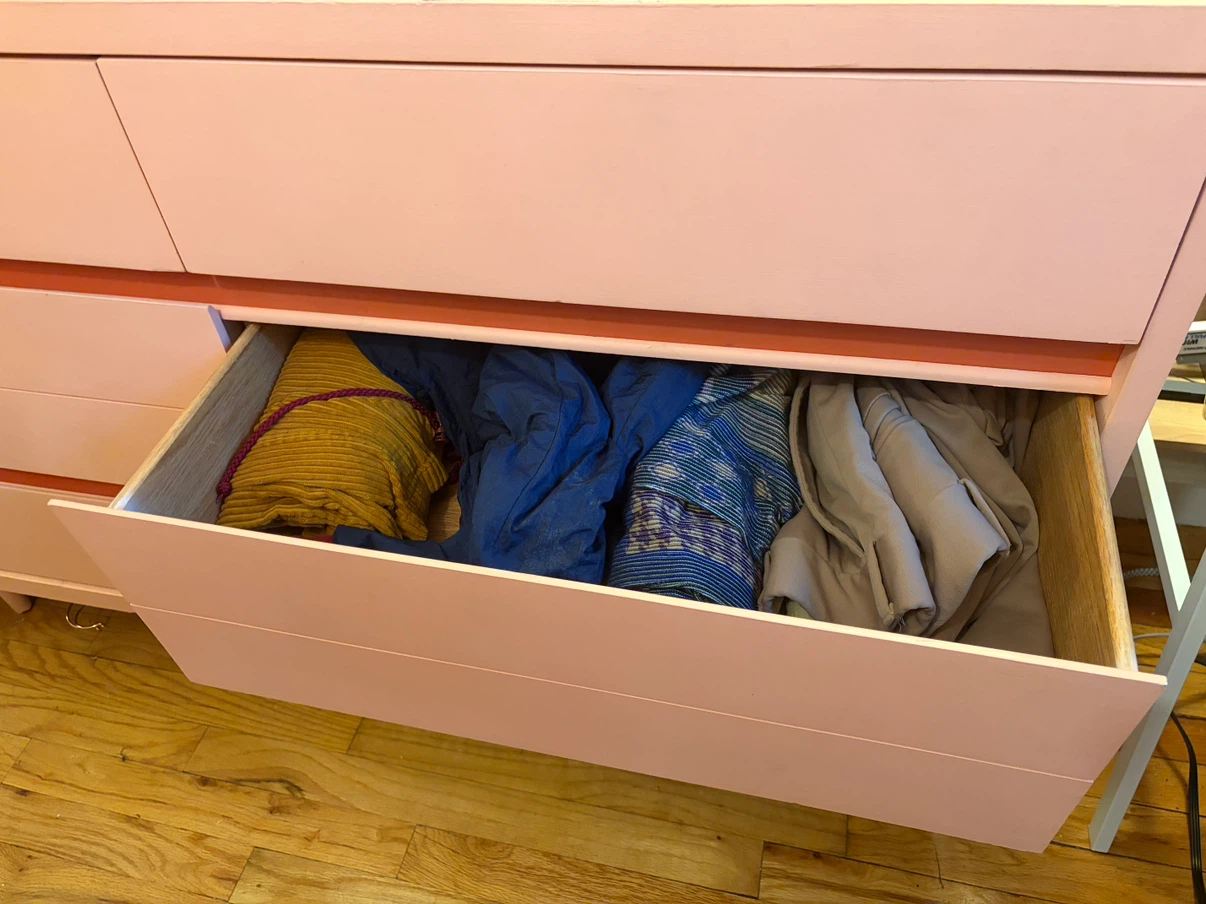 MCM Pink Dresser with Six Drawers - photo 2