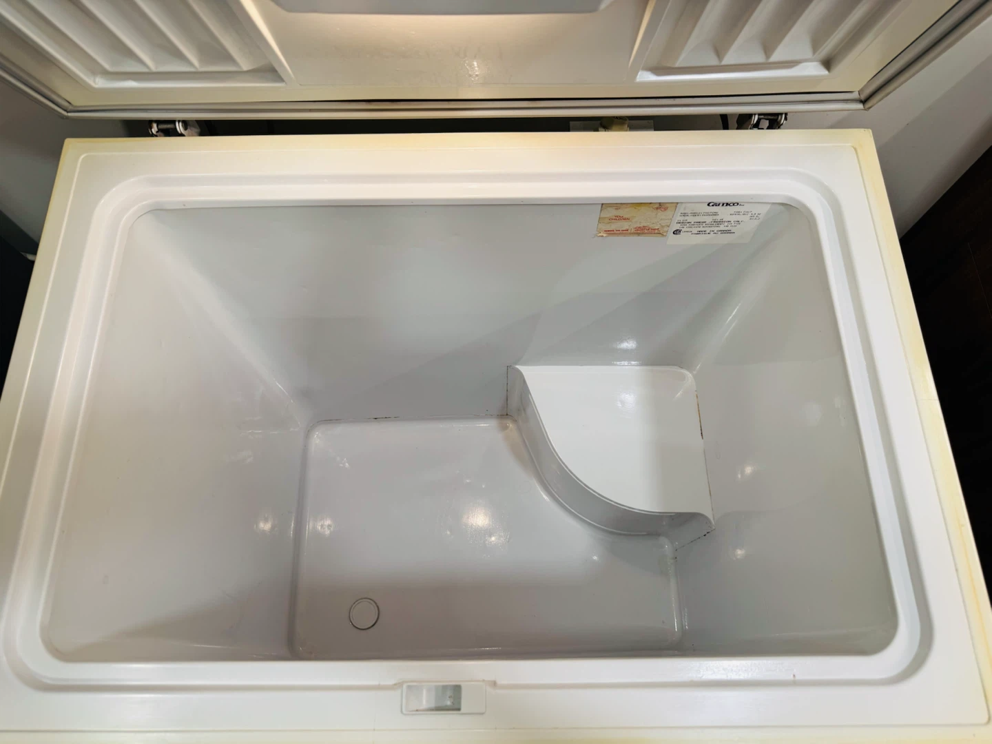 Hotpoint Chest Freezer - photo 4