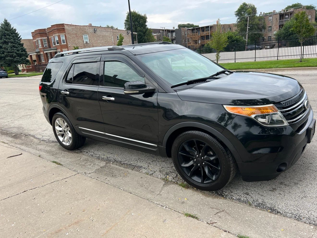 Ford Explorer Limited Black - photo 3