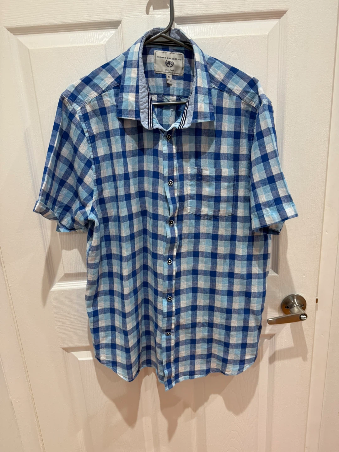 Men’s shirt.