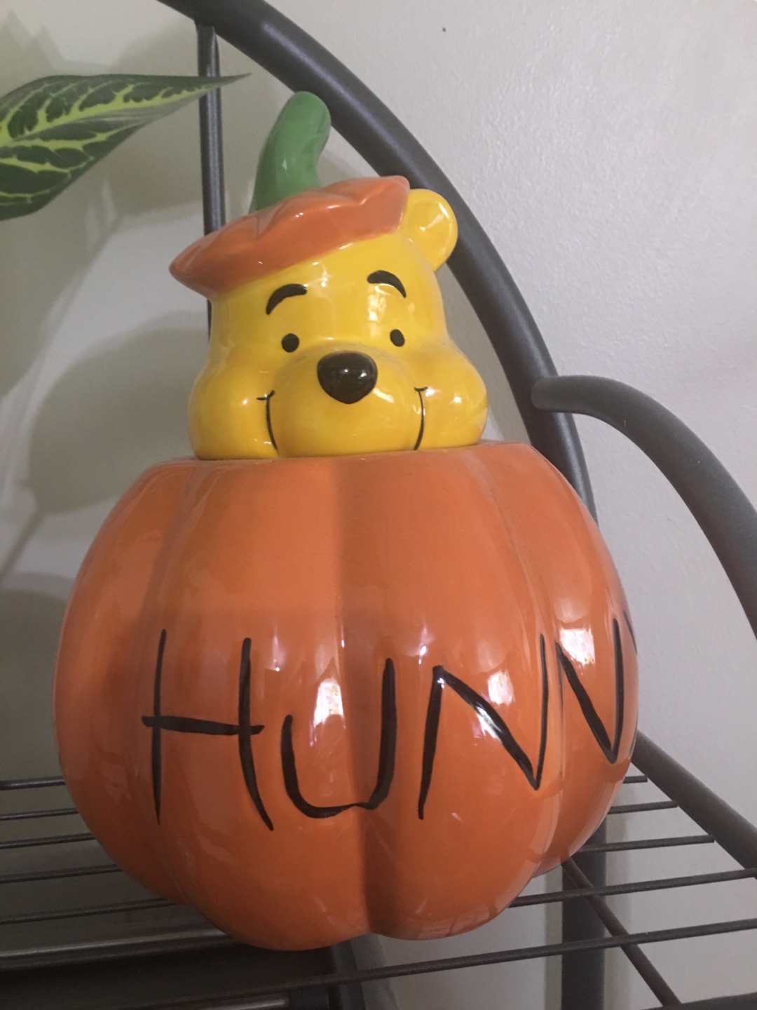 Disney Winnie the Pooh & Tigger Halloween Figurines - photo 3
