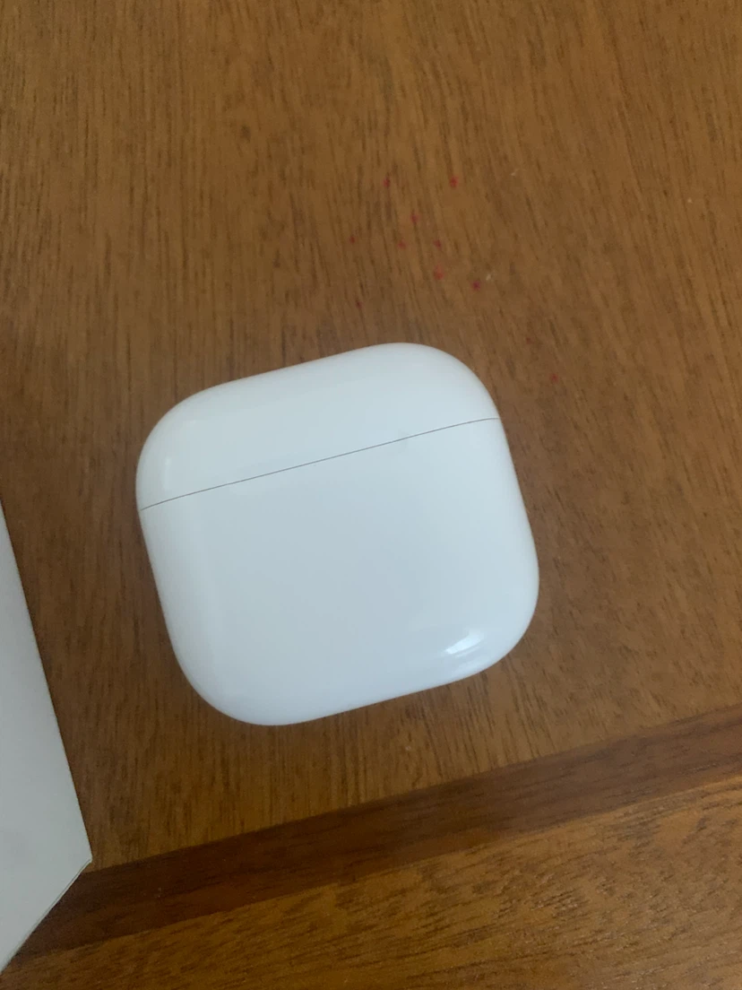 Apple AirPods Gen 4 Noise Cancellation - photo 4