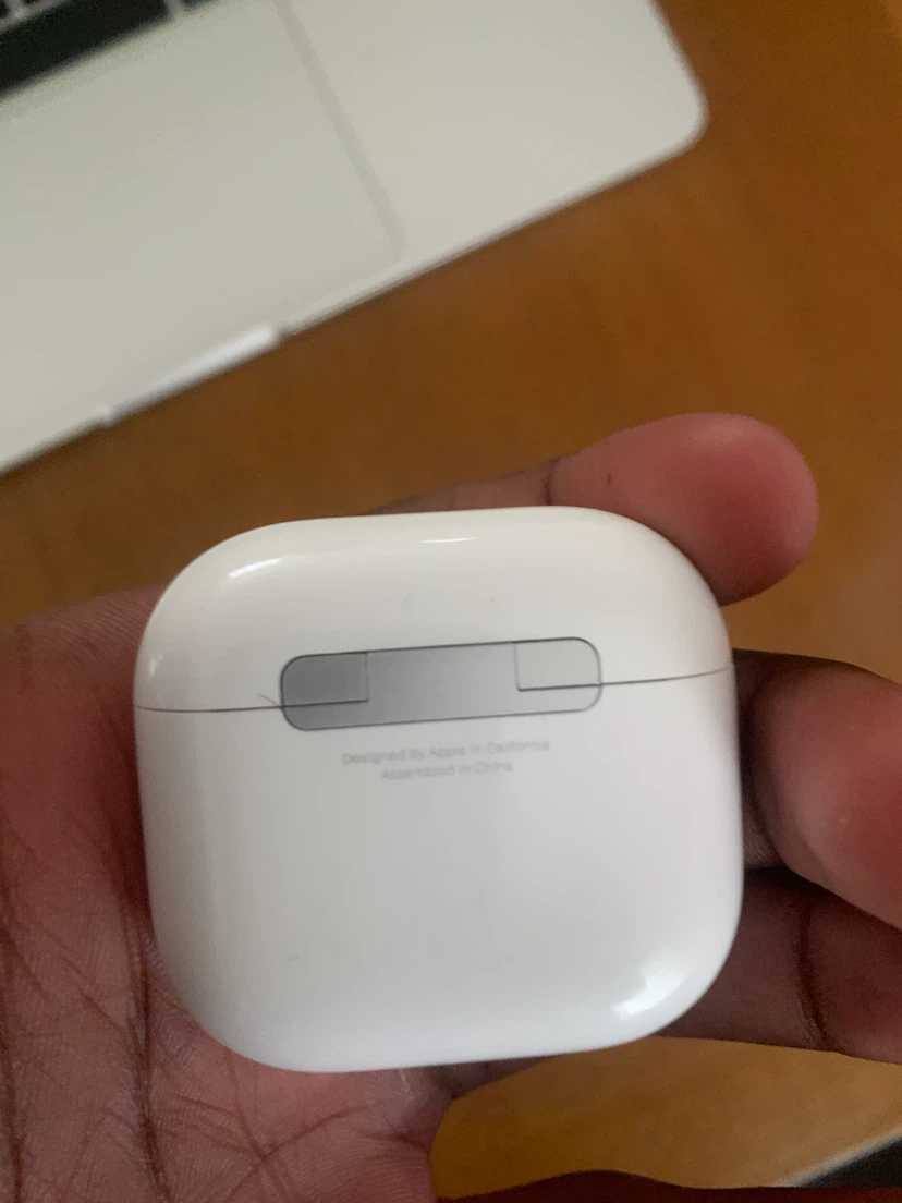 Apple AirPods Gen 4 Noise Cancellation - photo 5