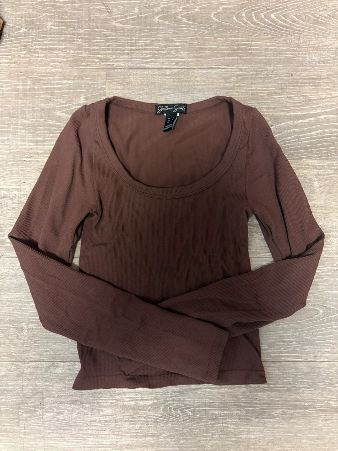 Ardene’s brow long sleeve