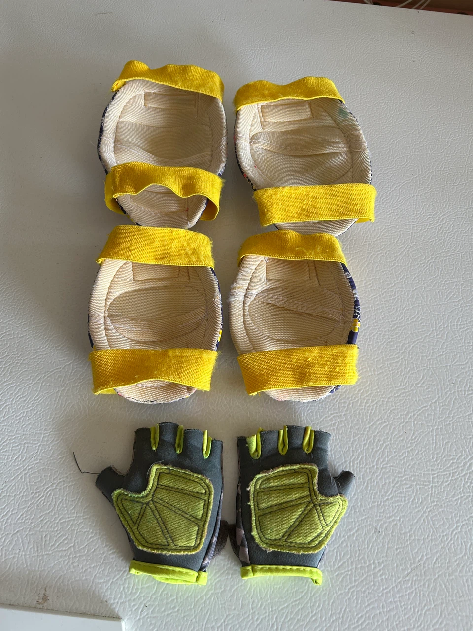 Raskullz Kids Protective Gear Set - Helmet & Pads - photo 2