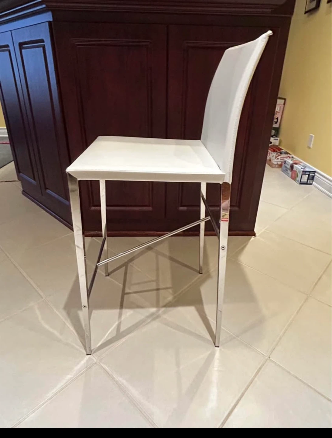 White Stool -Structube - photo 4