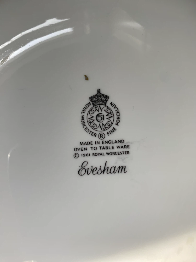 Royal Worcester Evesham Serving Bowl - photo 3