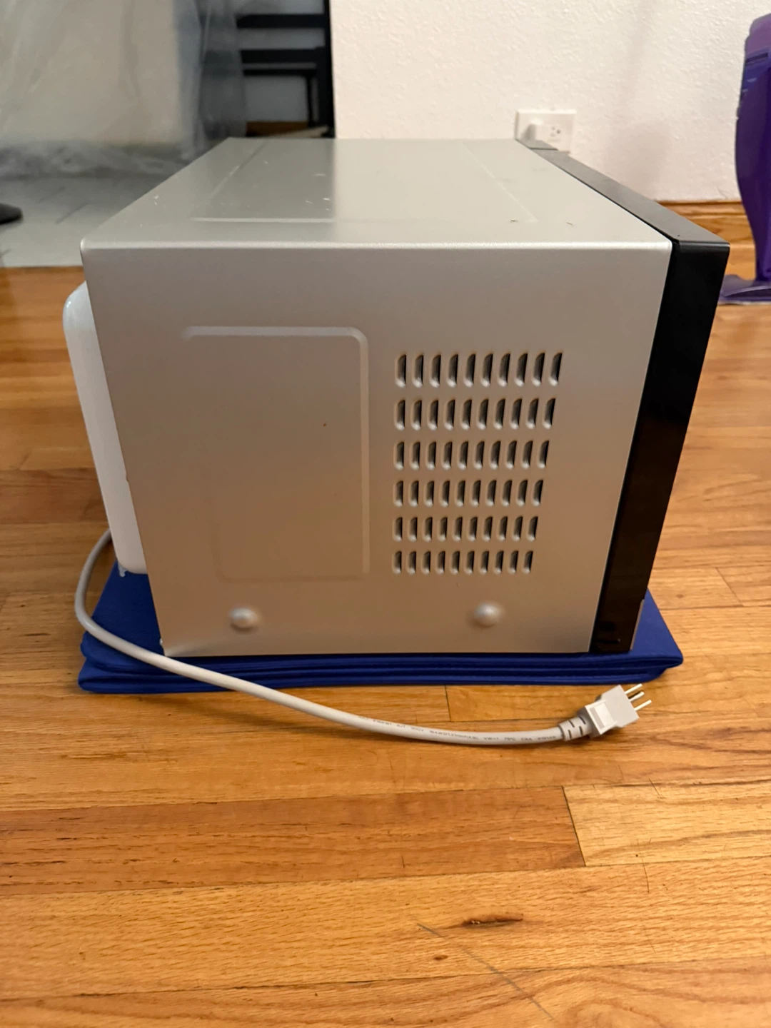Panasonic Microwave Oven - photo 4