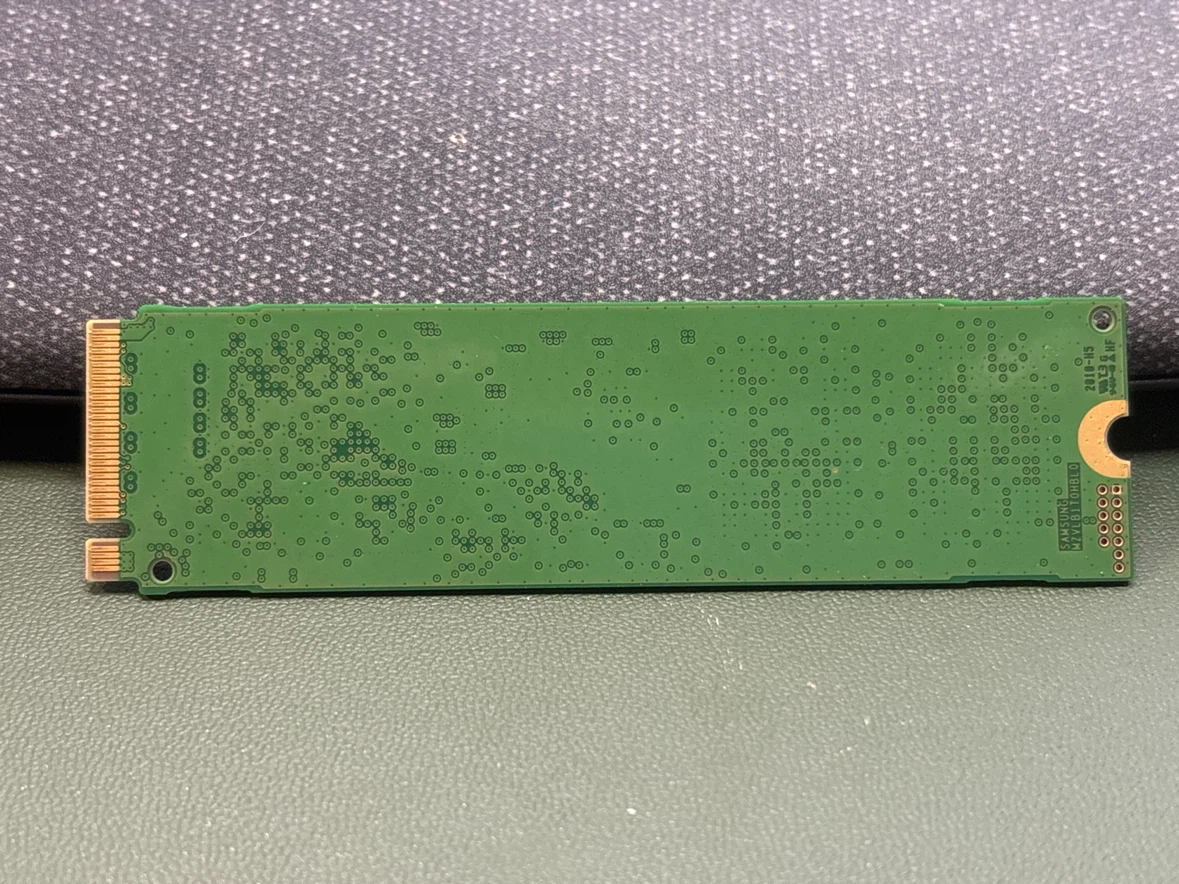 Samsung NVMe M.2 256GB SSD - photo 2